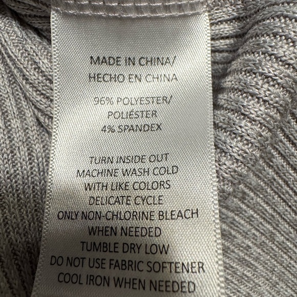 Kinesis size Large Gray Quarter-Zip Pullover EUC - Picture 9 of 9